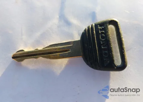 1998 Honda Civic Lx from USA, damaged, VIN JHMEJ6671WS008016